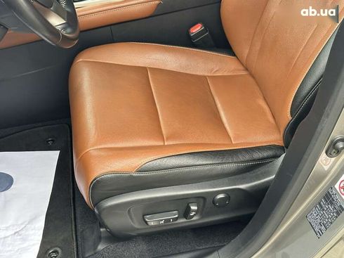 Lexus RX 2018 - фото 17