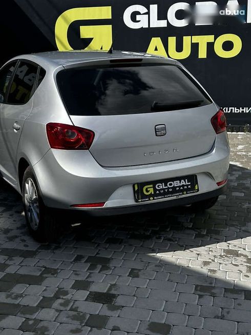 SEAT Ibiza 2011 - фото 20