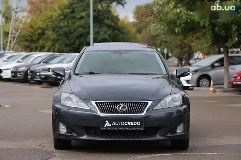 Lexus IS 2010 - фото 2