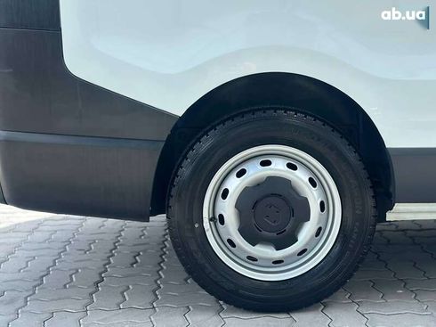 Renault Trafic 2019 - фото 8