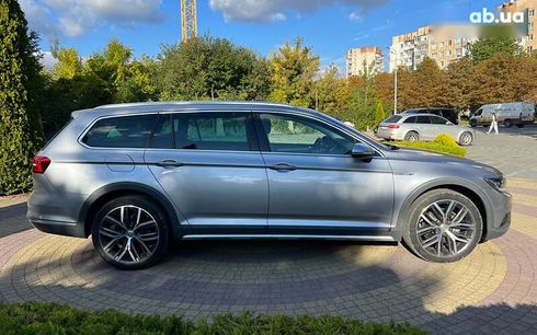 Volkswagen passat alltrack 2019 - фото 8