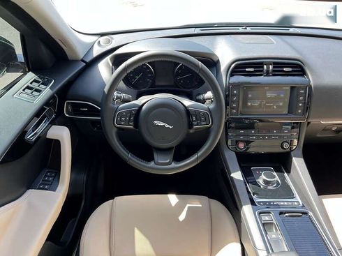 Jaguar F-Pace 2018 - фото 18