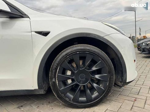 Tesla Model Y 2022 - фото 10