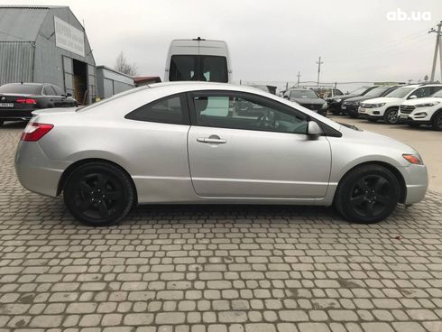 Honda Civic 2008 серый - фото 6