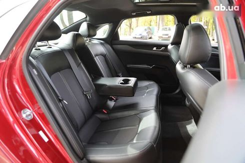 Kia K5 2021 - фото 10