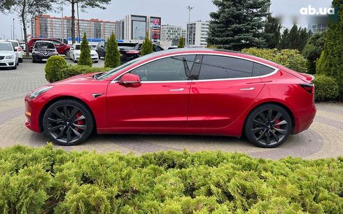 Tesla Model 3 2020 - фото 4