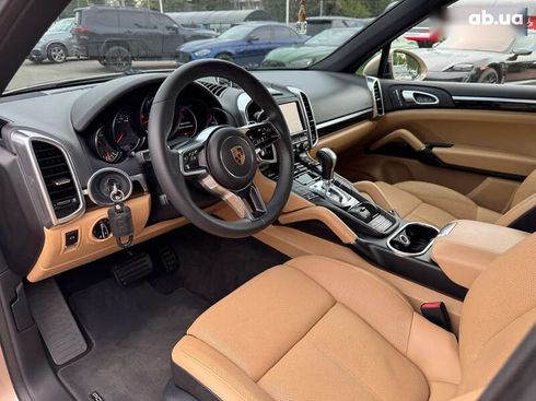 Porsche Cayenne 2015 - фото 15