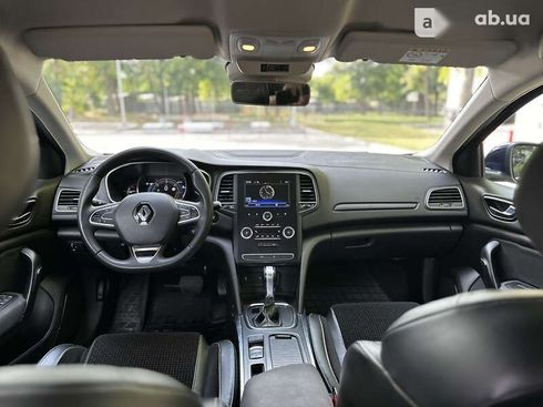 Renault Megane 2017 - фото 22