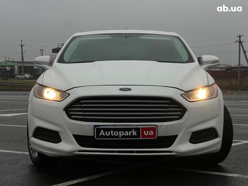 Ford Fusion 2015 белый - фото 2