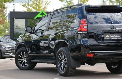 Toyota Land Cruiser Prado 2018 - фото 10