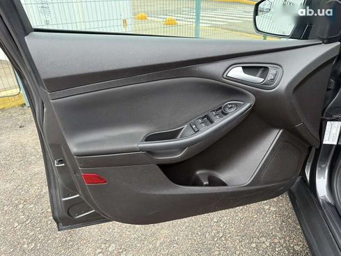Ford Focus 2017 - фото 10