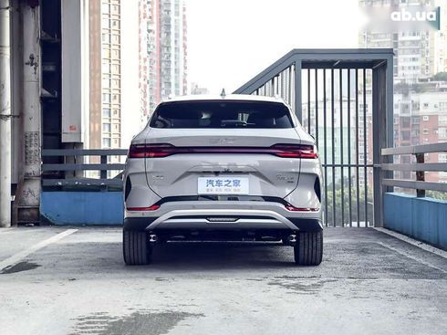BYD Song Plus 2025 - фото 6