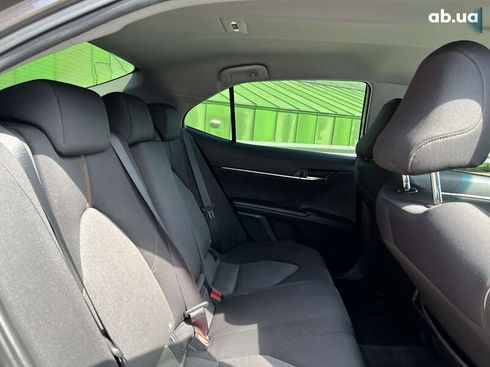 Toyota Camry 2019 - фото 28