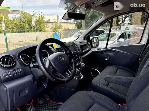 Opel Vivaro 2016 - фото 9