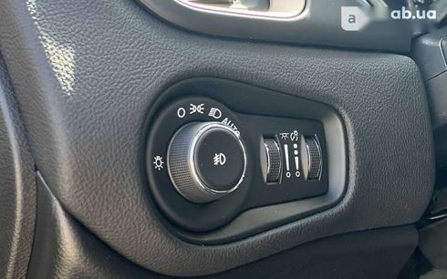 Jeep Renegade 2015 - фото 12