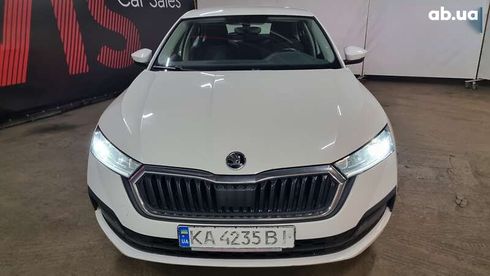 Skoda Octavia 2021 - фото 2