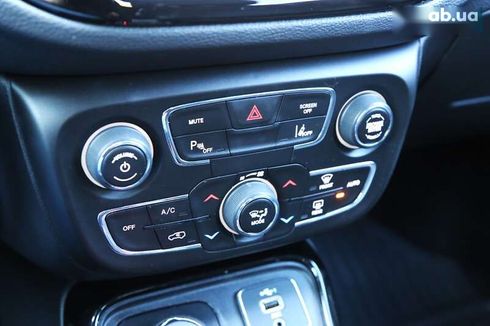 Jeep Compass 2021 - фото 19