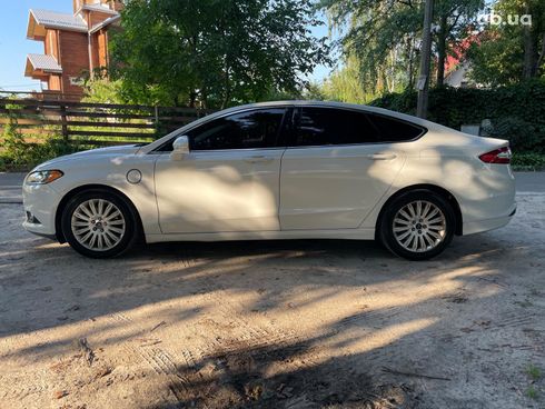 Ford Fusion 2015 белый - фото 15