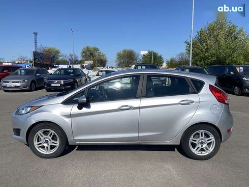 Ford Fiesta 2018 - фото 8