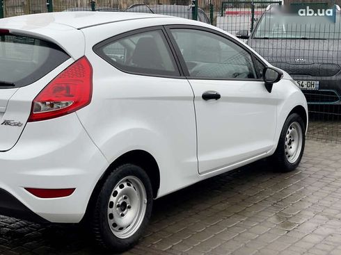 Ford Fiesta 2010 - фото 27