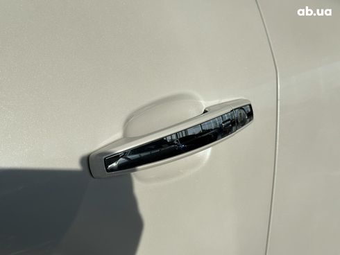 Chevrolet Trax 2017 белый - фото 10