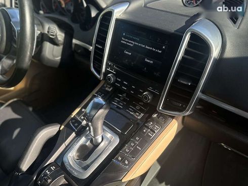 Porsche Cayenne 2017 - фото 18