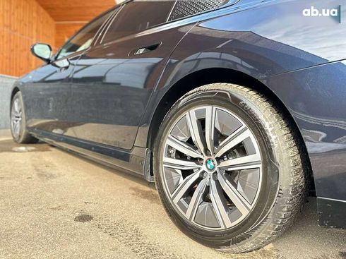 BMW i7 2023 - фото 9
