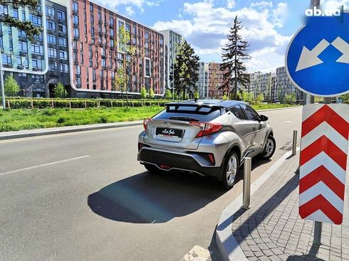 Toyota C-HR 2016 - фото 24