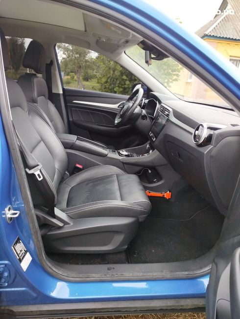 MG ZS EV 2020 синий - фото 10