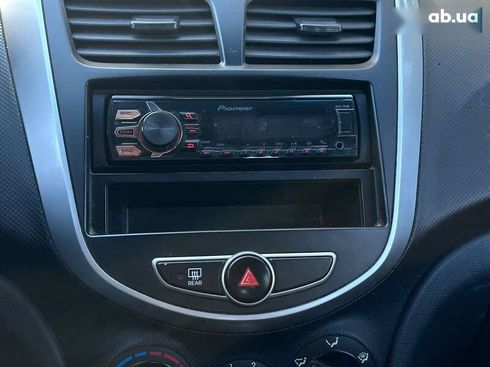 Hyundai Accent 2014 - фото 19