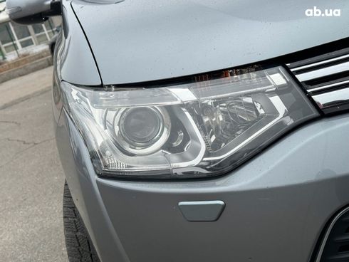 Mitsubishi Outlander PHEV 2013 серый - фото 4