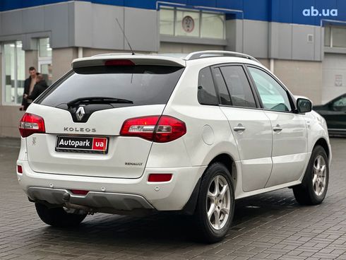Renault Koleos 2011 белый - фото 4