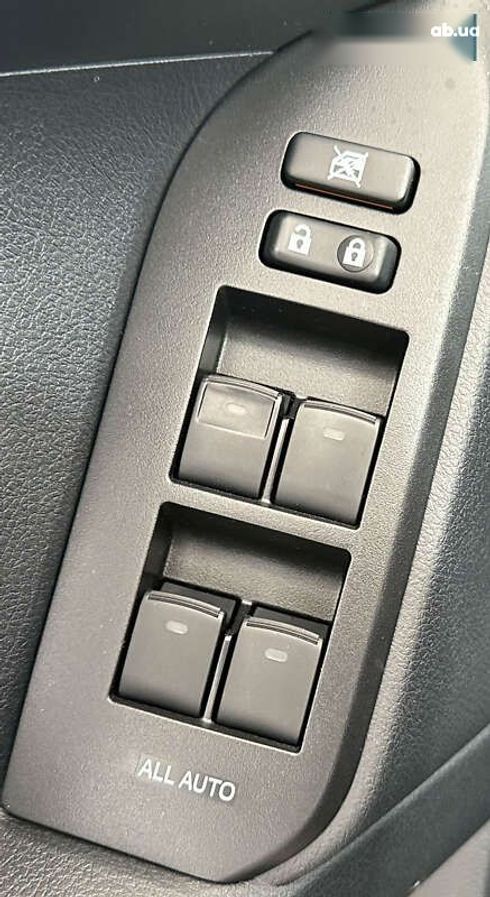 Toyota Land Cruiser Prado 2023 - фото 24