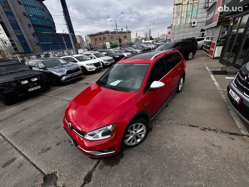 Volkswagen Golf 2016 красный - фото 2