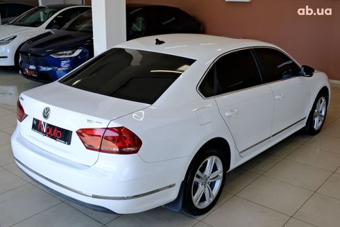 Volkswagen Passat 2014 белый - фото 5