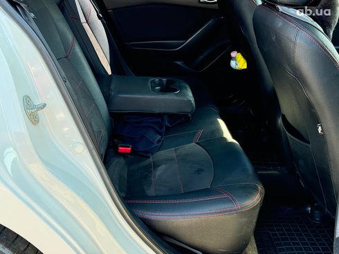 Mazda 3 2014 белый - фото 45