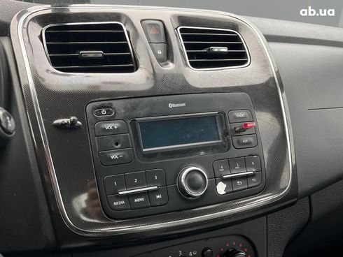Renault Logan 2018 белый - фото 25