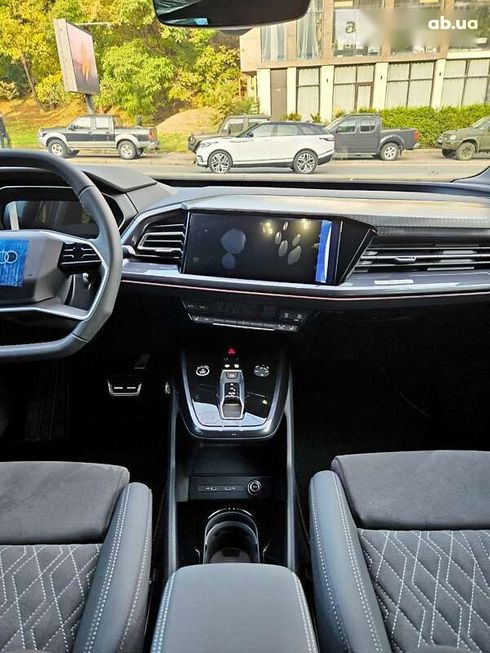 Audi Q4 e-tron 2023 - фото 17