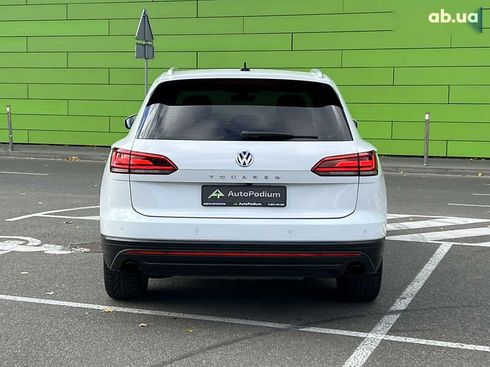 Volkswagen Touareg 2019 - фото 7