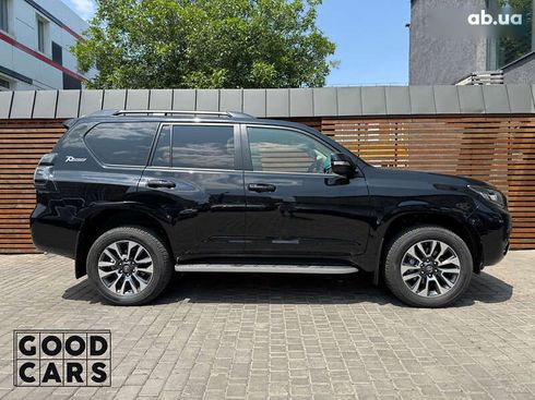Toyota Land Cruiser Prado 2021 - фото 8