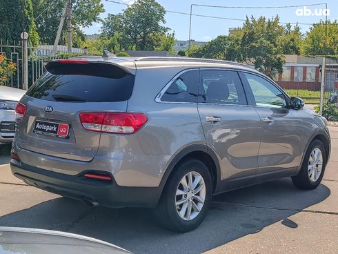 Kia Sorento 2015 серый - фото 9
