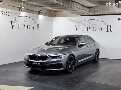 BMW 5 серия 2017 - фото 3