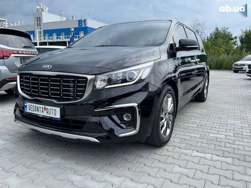 Kia Carnival 2018 - фото 2