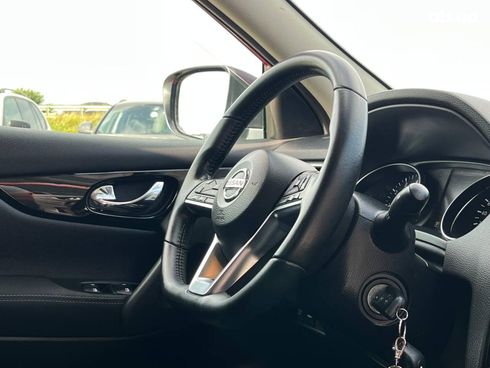 Nissan Qashqai 2019 красный - фото 46