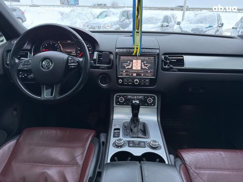 Volkswagen Touareg 2017 черный - фото 37