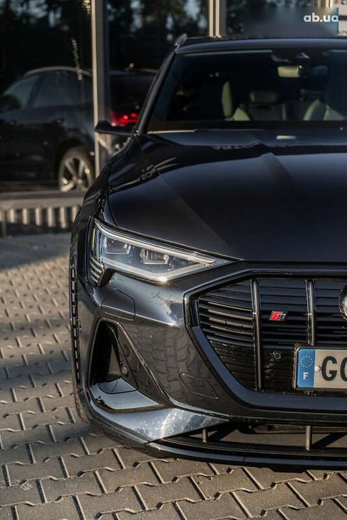 Audi Q4 Sportback e-tron 2021 - фото 3