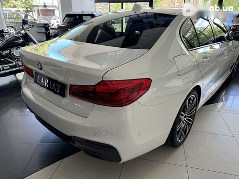 BMW 5 серия 2019 - фото 10