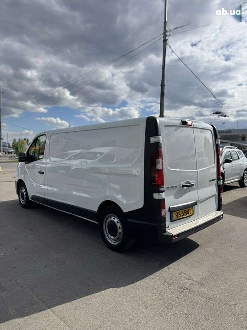 Renault Trafic 2021 - фото 7