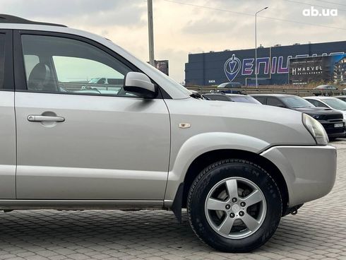 Hyundai Tucson 2006 серый - фото 30
