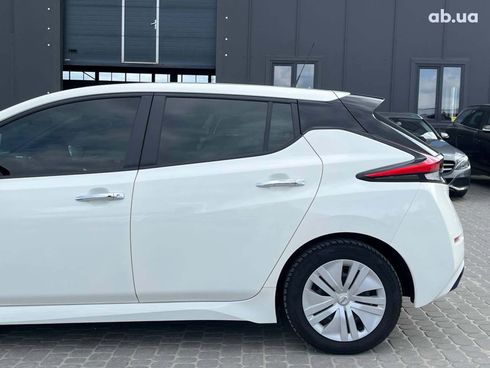 Nissan Leaf 2021 белый - фото 38